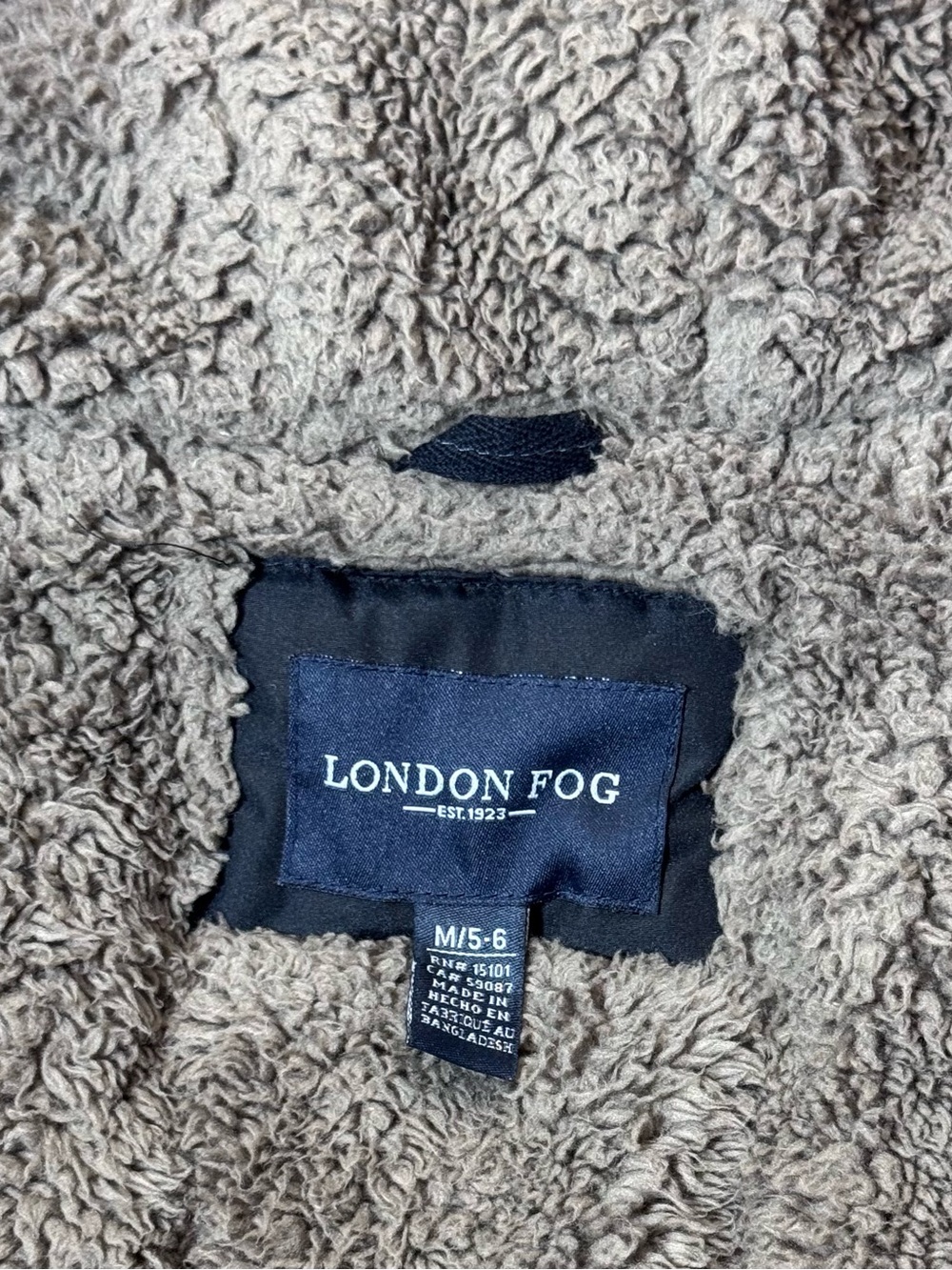 London Fog Kids Black Quilted Hooded Puffer Jacket with Faux Fur Trim M (5-6) - Picture 8 of 9